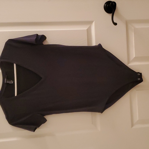 2 Forever 21 body suits. - Picture 4 of 7